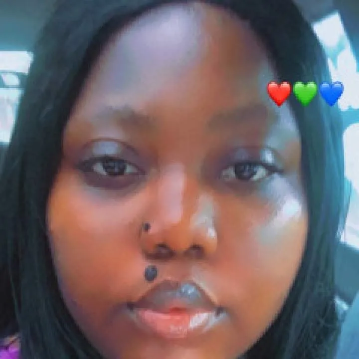 Emelia Photo On Jungo Live