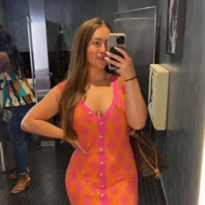 Hella Photo On Jungo Live