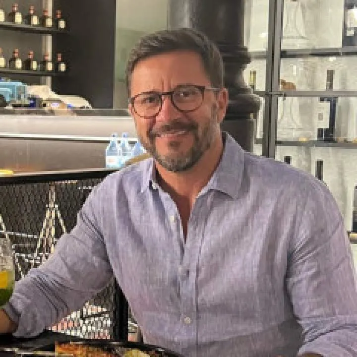 Ian Photo On Jungo Live