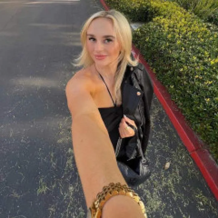 Maureen Blackwell Photo On Jungo Live