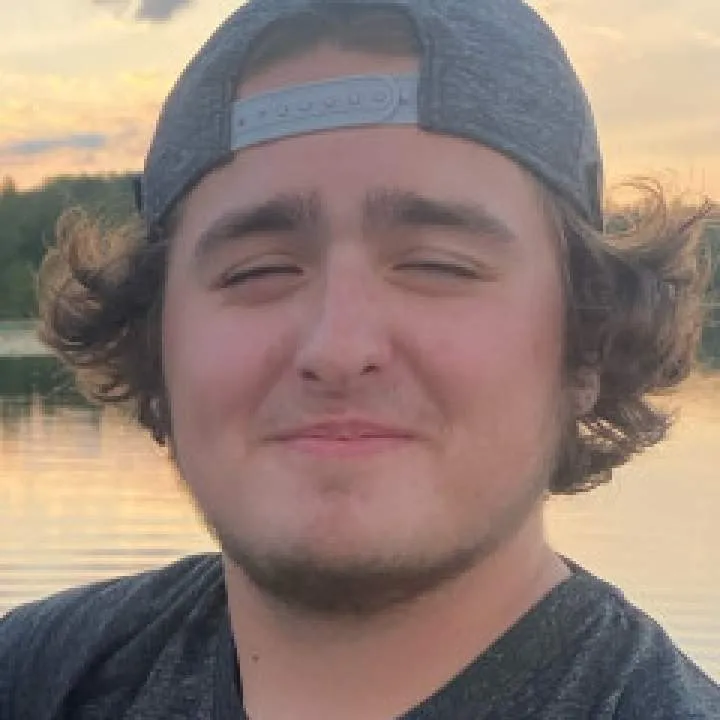 Ethanb0;73 Photo On Jungo Live