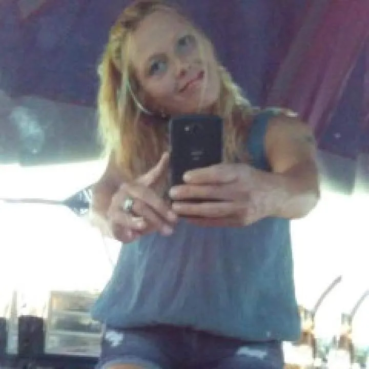 Freakywhitegirl69 Photo On Jungo Live