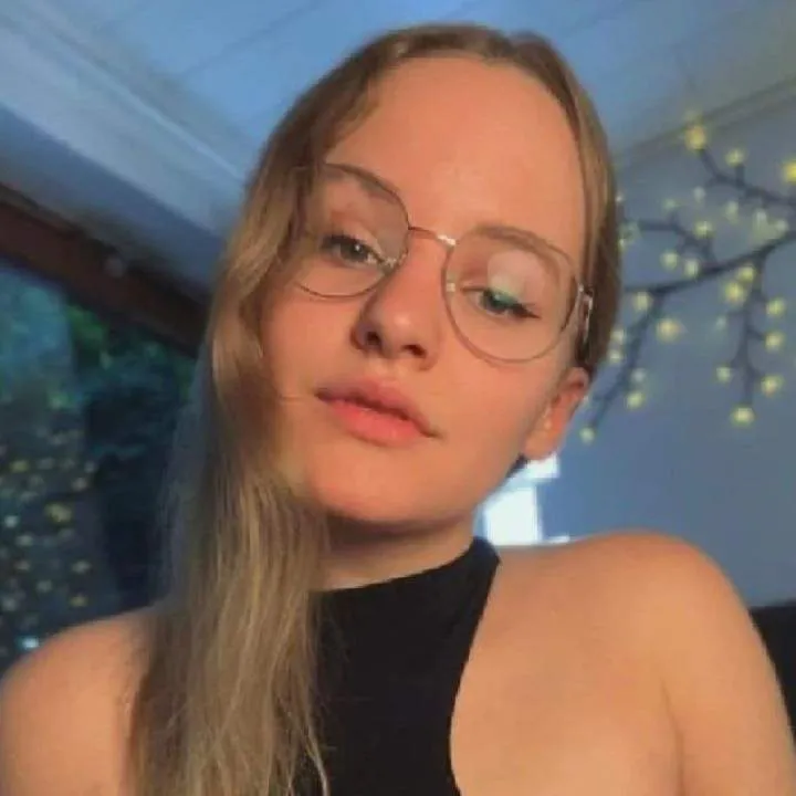 Lizzie Photo On Jungo Live