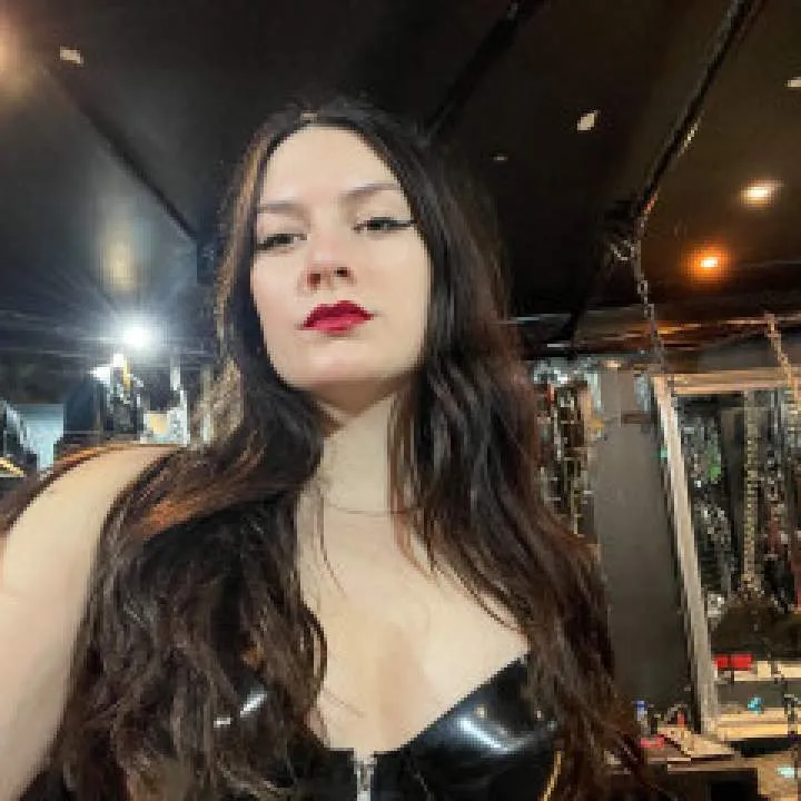 Miss Martha Photo On Jungo Live