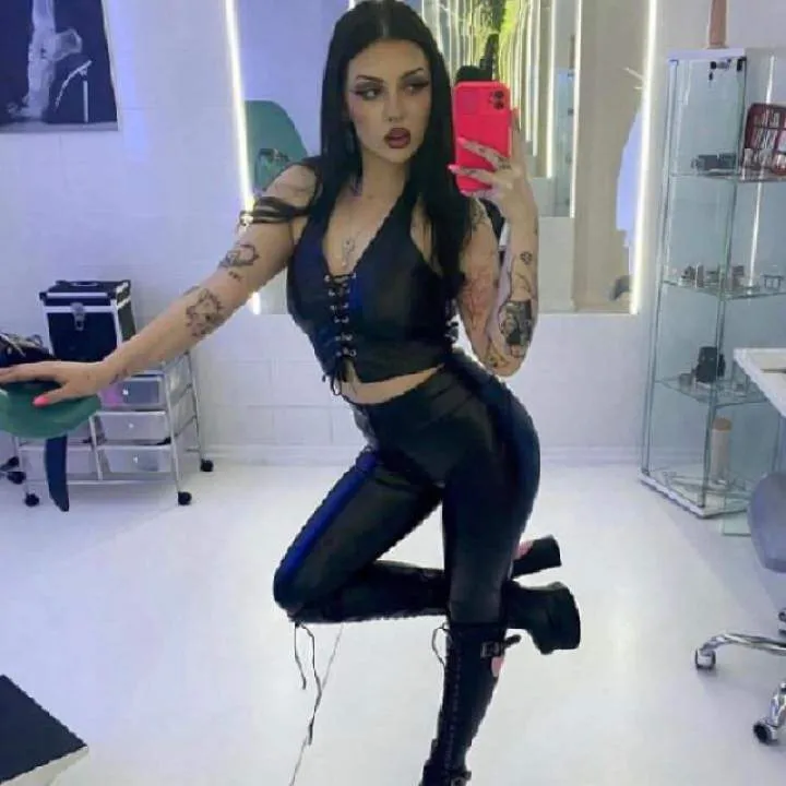 Glamorous Photo On Jungo Live