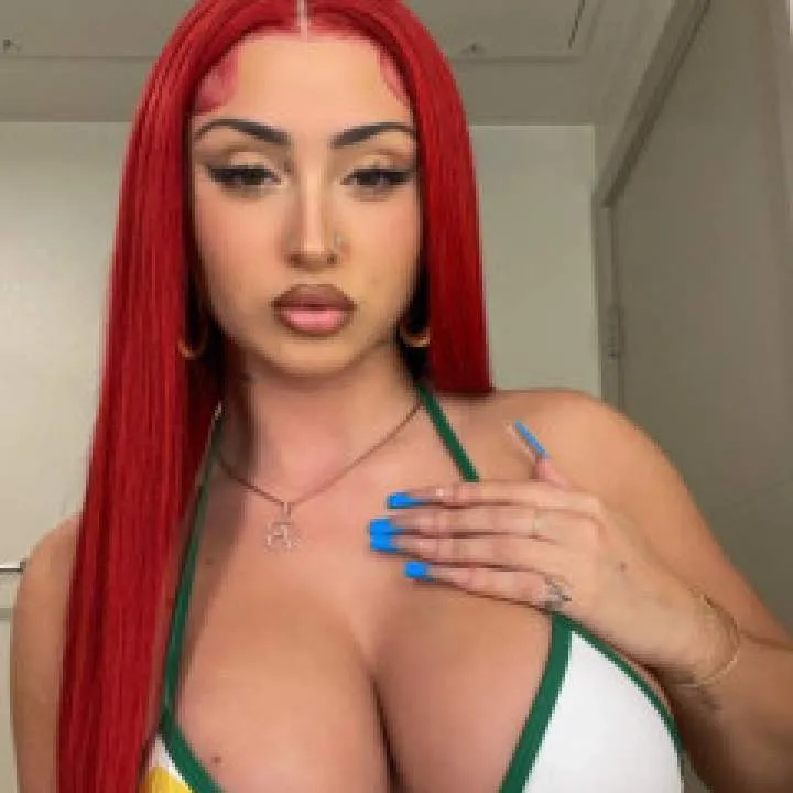 Moore Photo On Jungo Live