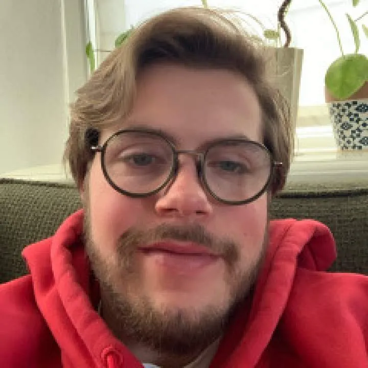 Cas Photo On Jungo Live