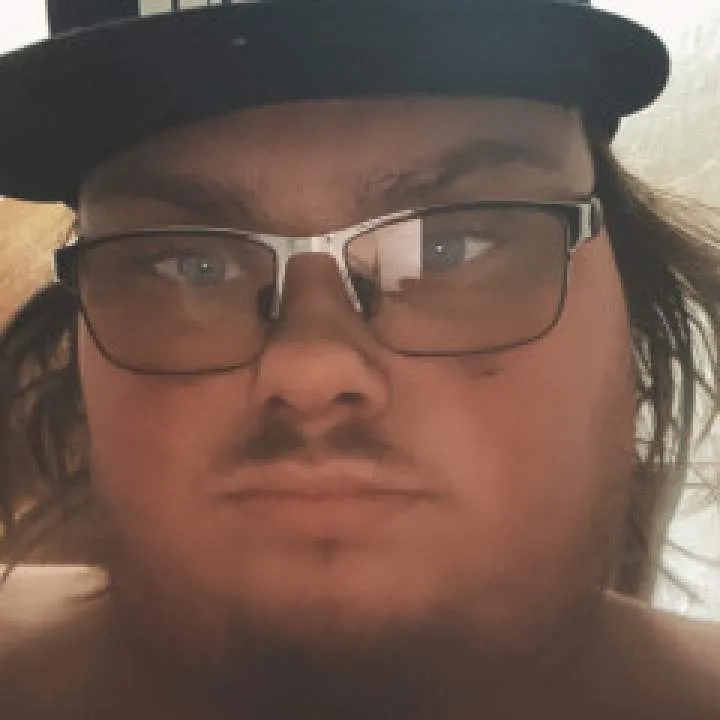 Adam Photo On Jungo Live