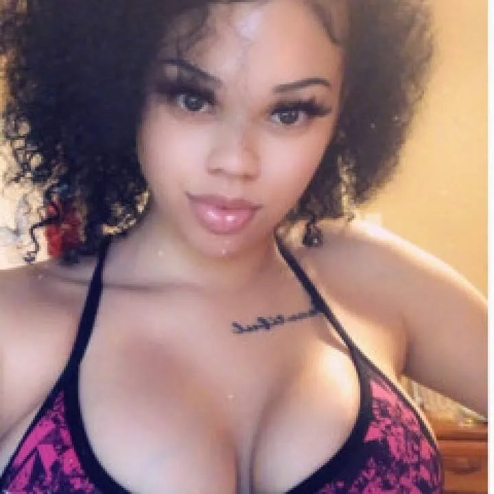 Sarah Photo On Jungo Live