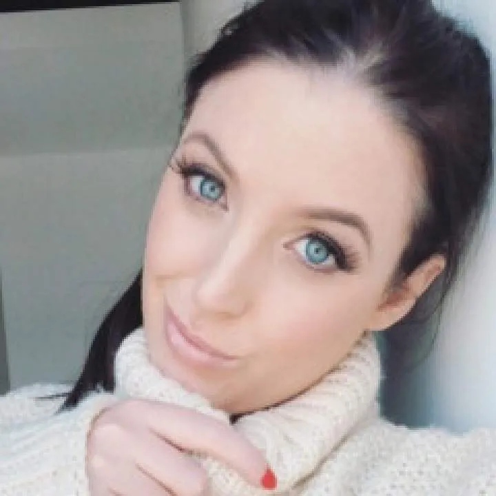 Melissa Andrew Photo On Jungo Live