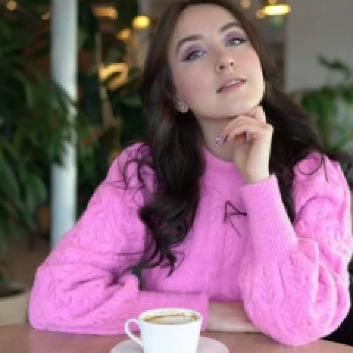 Anna Rose Photo On Jungo Live