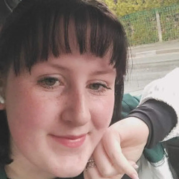 Leonie Photo On Jungo Live