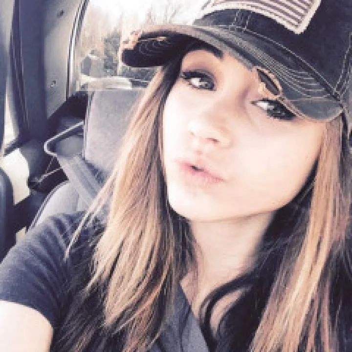 Amanda Photo On Jungo Live