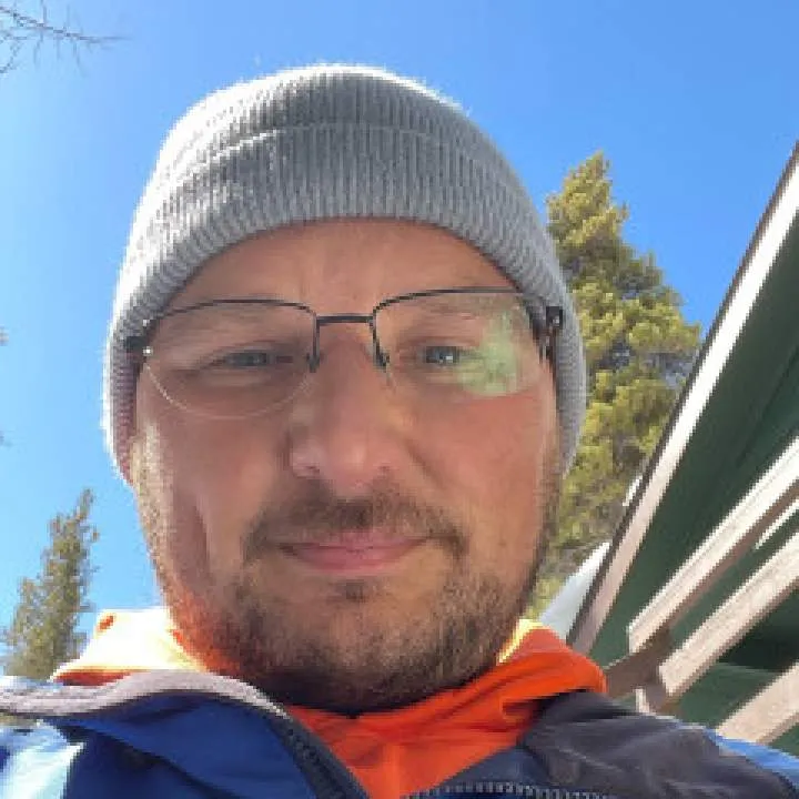 Yellow21 Photo On Jungo Live