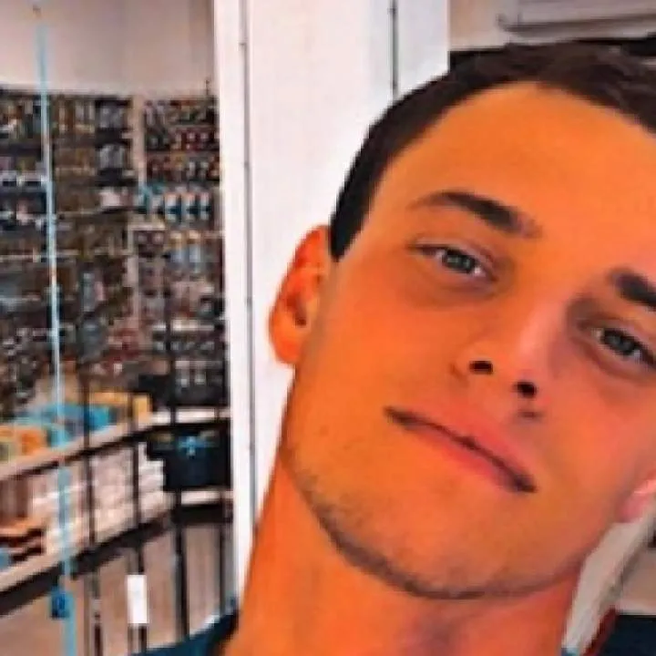 Decko Pula Photo On Jungo Live