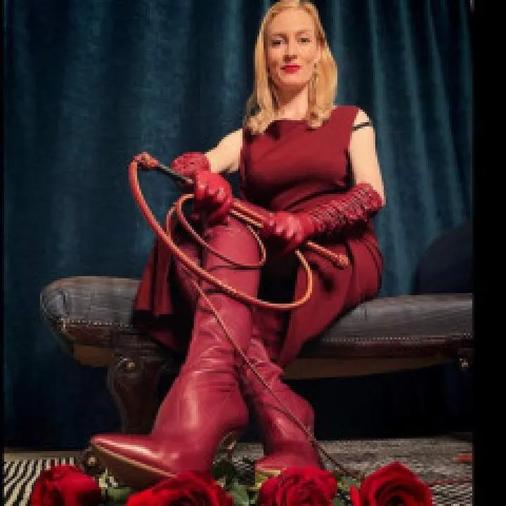 Mistress Versus Photo On Jungo Live