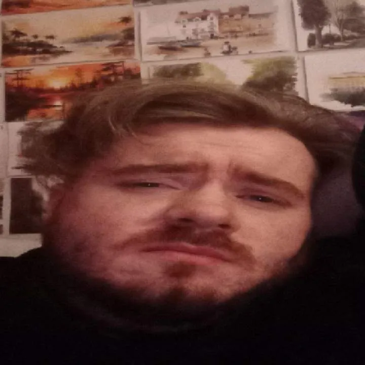 Red Photo On Jungo Live