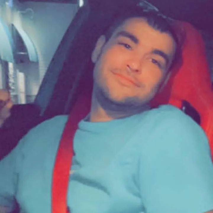 Justin........ Photo On Jungo Live