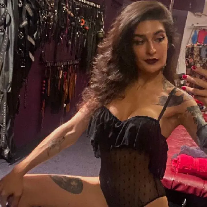 Mistress Ezada Photo On Jungo Live