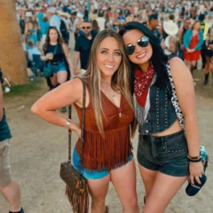 Katherine Salom Photo On Jungo Live