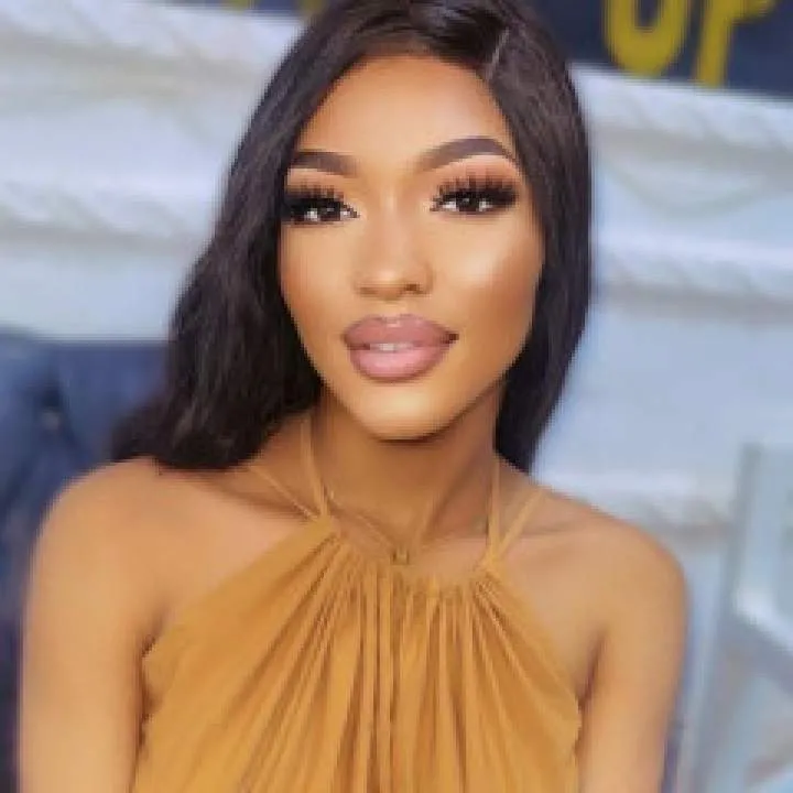 Esma Photo On Jungo Live