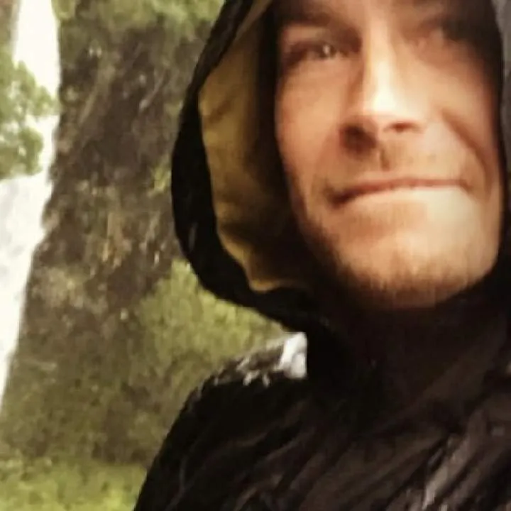 Alinwade Photo On Jungo Live