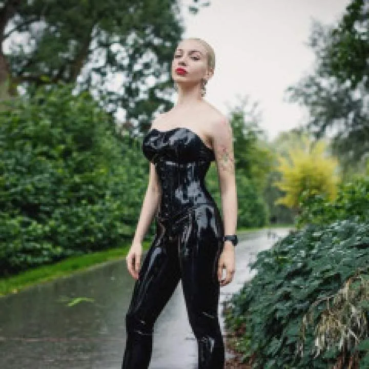 Daniela Bry Photo On Jungo Live