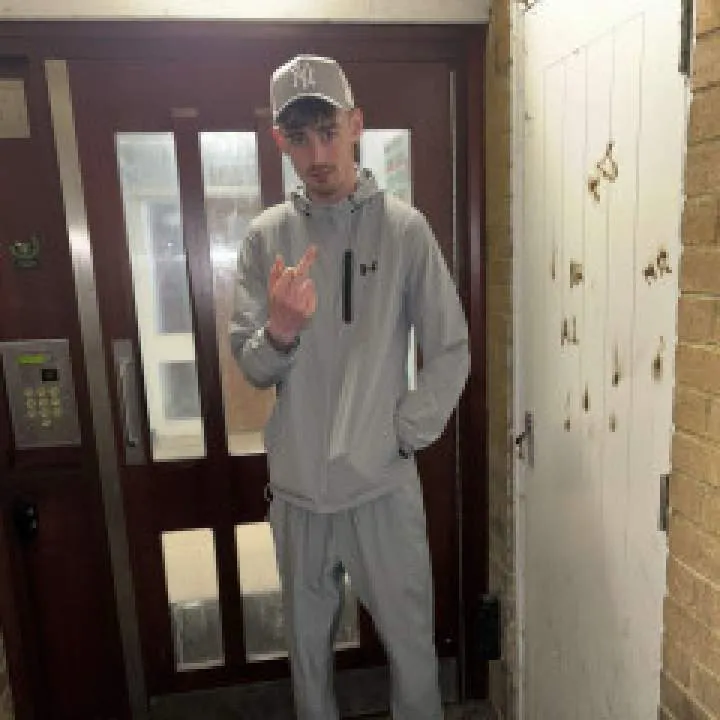 Lbookz Booky Photo On Jungo Live