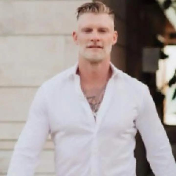 Derick Floyd Photo On Jungo Live