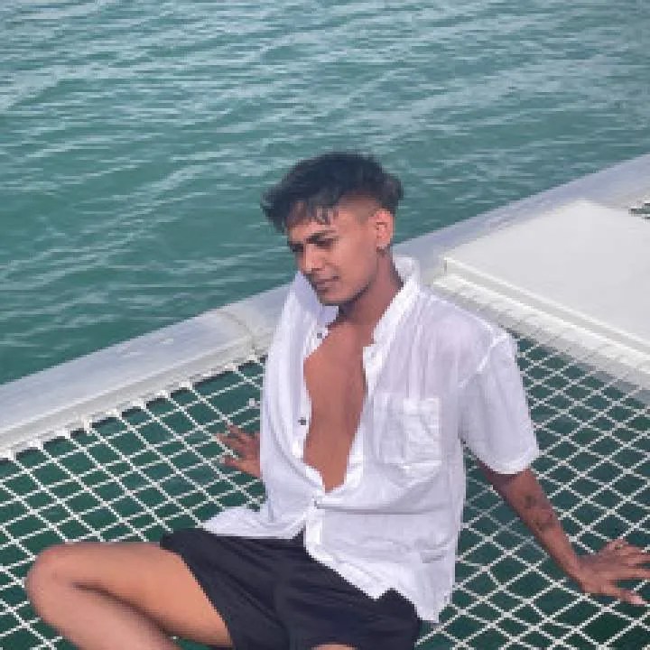 Uren Photo On Jungo Live