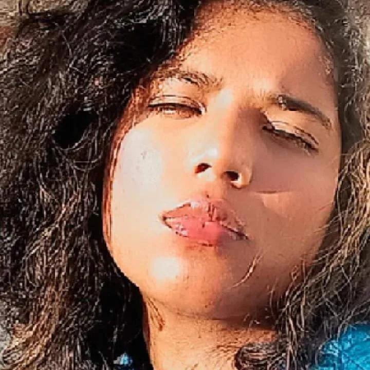 Riya Photo On Jungo Live