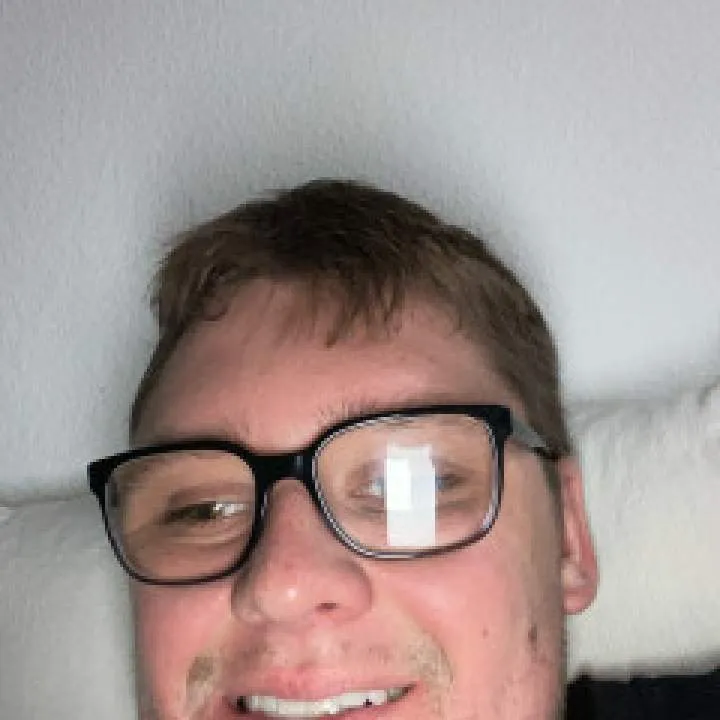 Tanner Flick Photo On Jungo Live