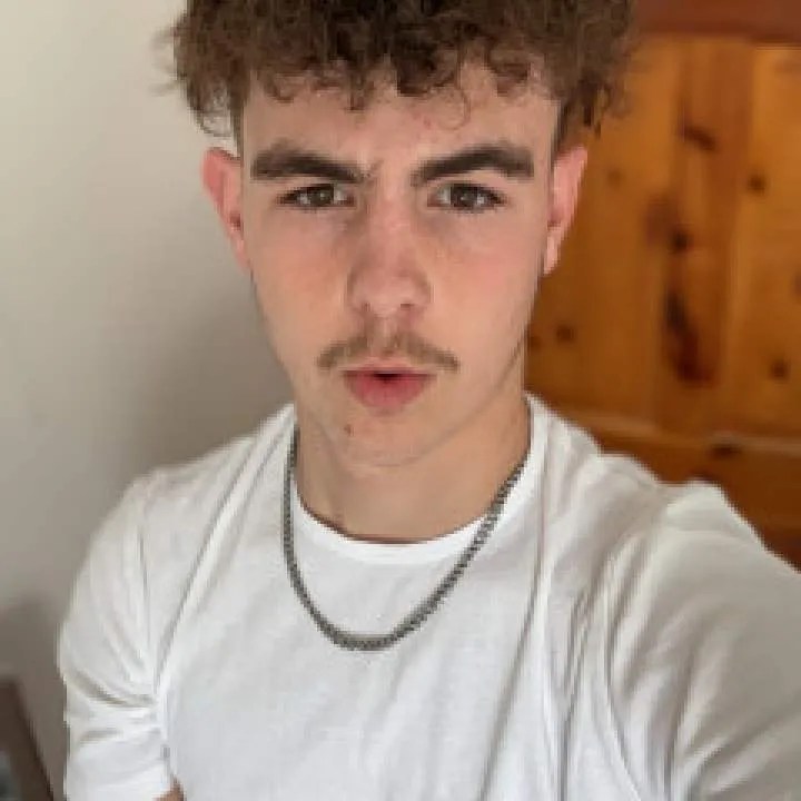 Ellis Photo On Jungo Live