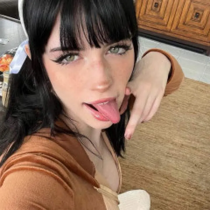 Ellaanna Photo On Jungo Live