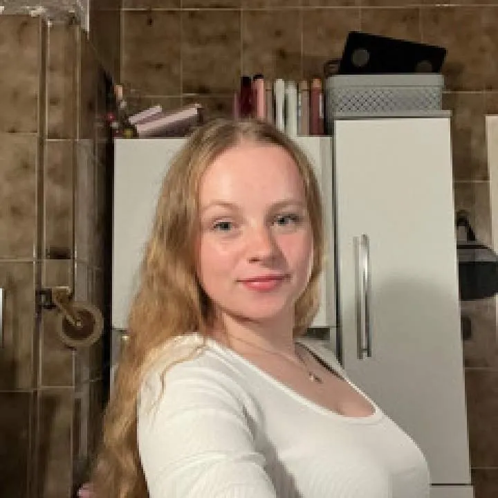 Clara Photo On Jungo Live