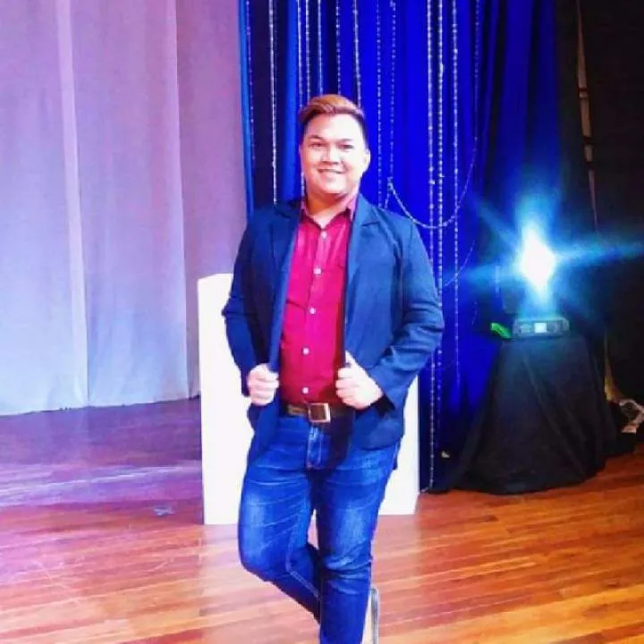 Renz Photo On Jungo Live