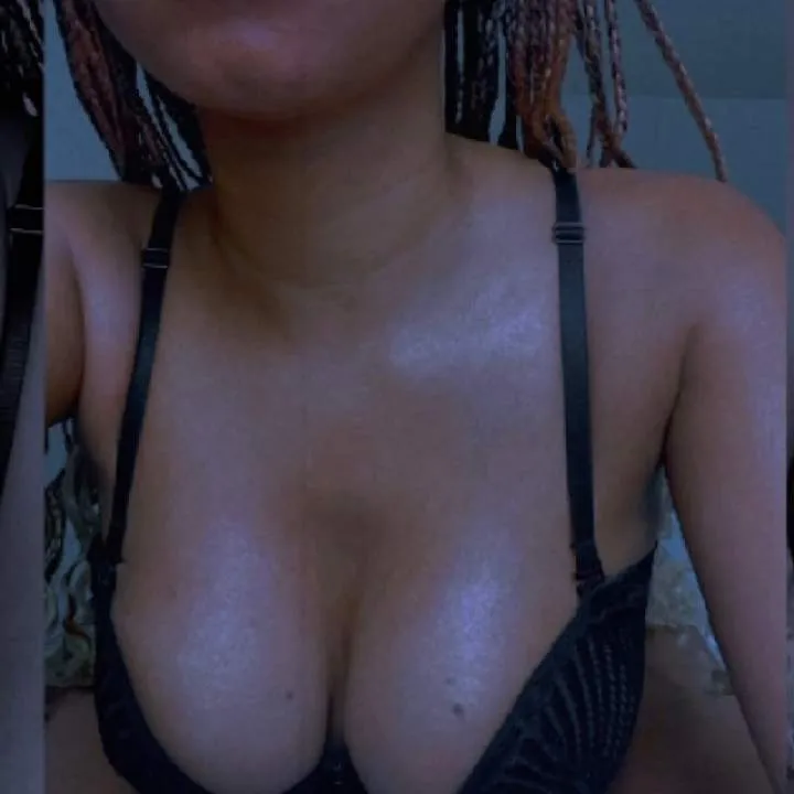 Lilith23 Photo On Jungo Live