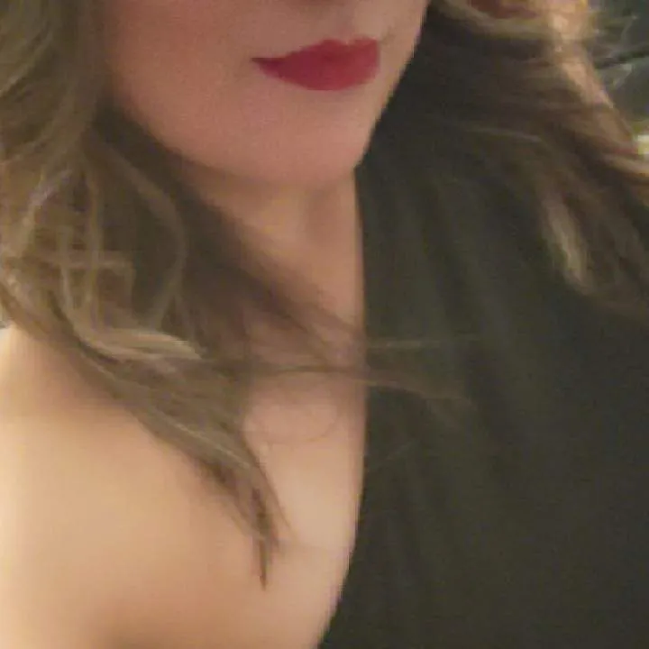 Single Female Photo On Jungo Live