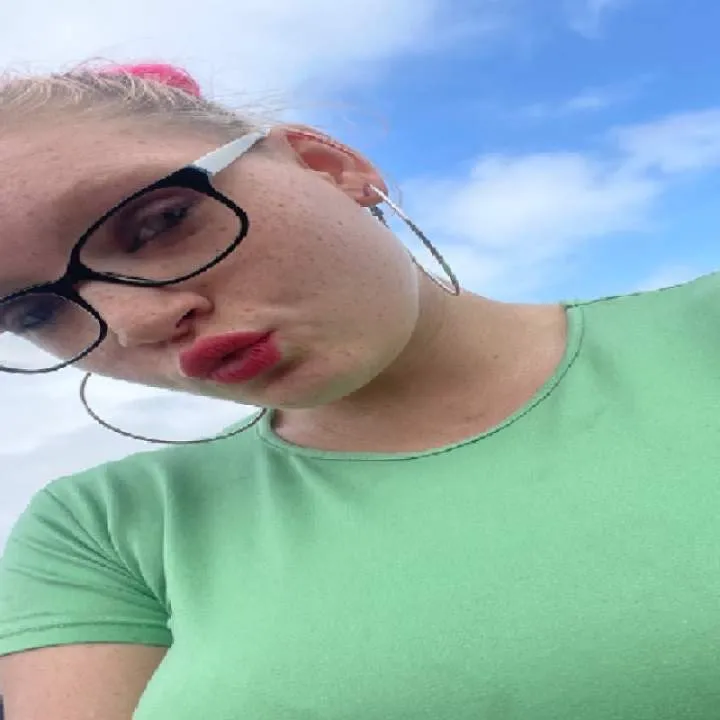 Queen Hay Photo On Jungo Live