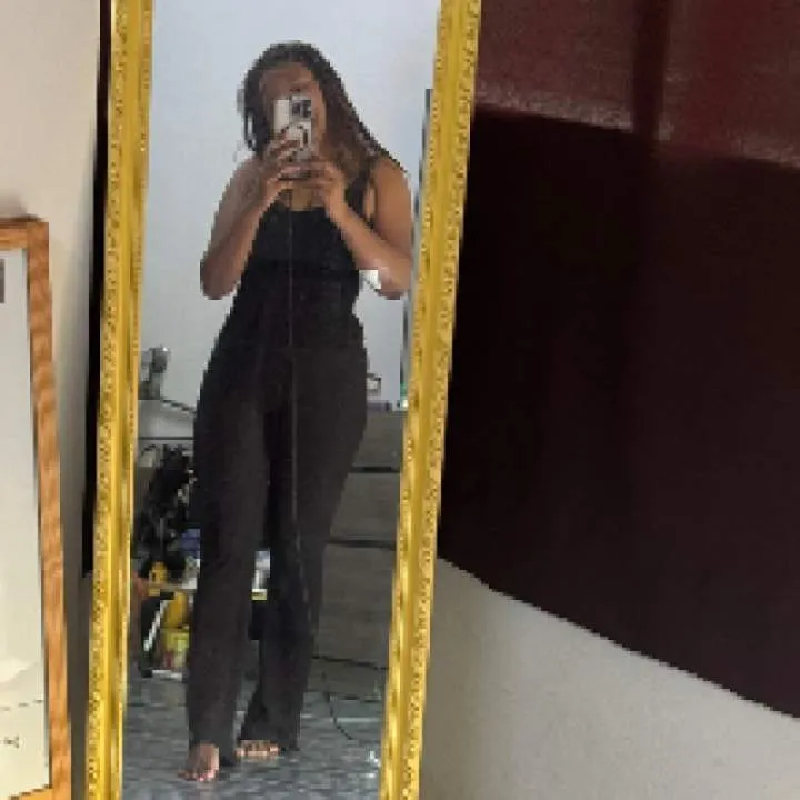 Zurin Photo On Jungo Live