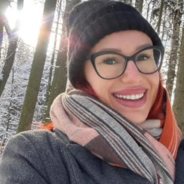 Rosebb Photo On Jungo Live