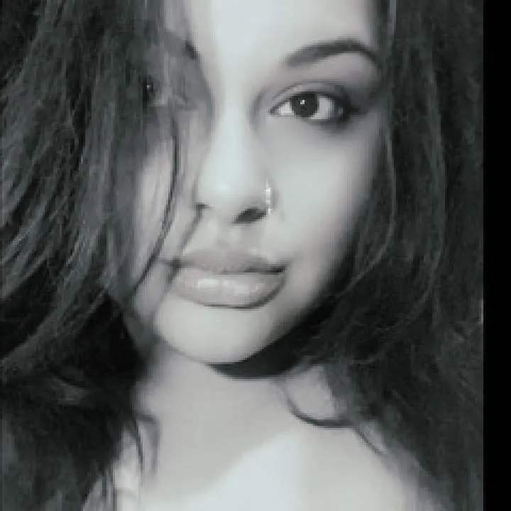 Luzzi Photo On Jungo Live