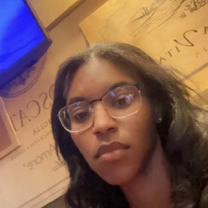 Sneakyfun Photo On Jungo Live