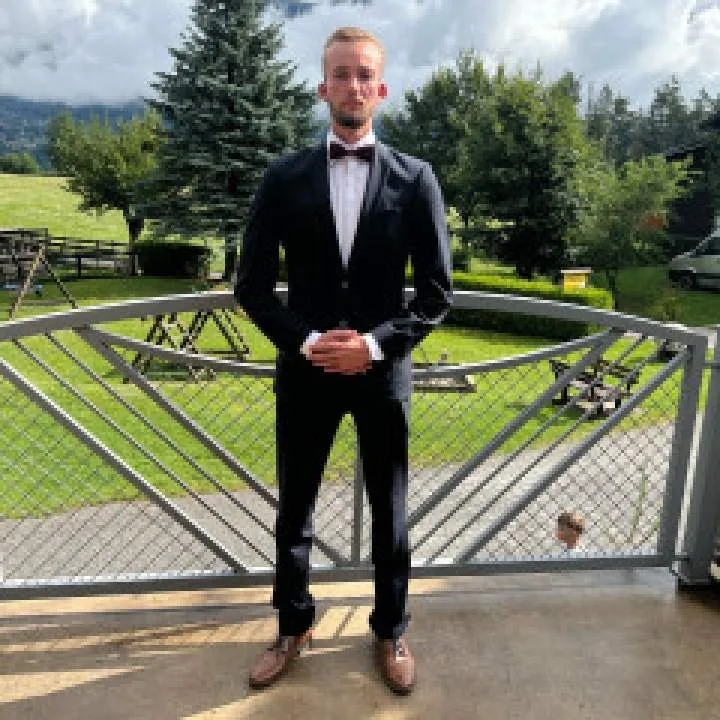 Dom22 Photo On Jungo Live