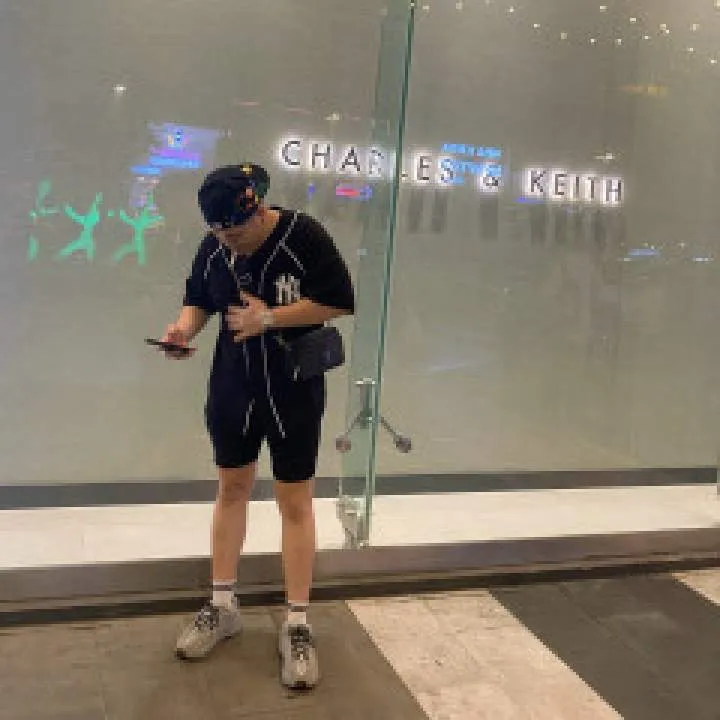 Jayson Nguyen Photo On Jungo Live