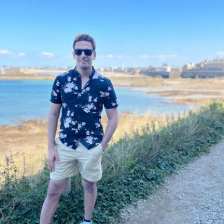 Toutou Photo On Jungo Live