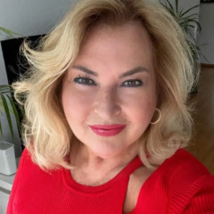 Crystal Photo On Jungo Live