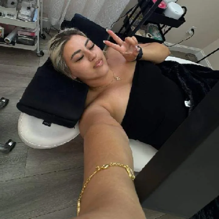 Alura B Photo On Jungo Live