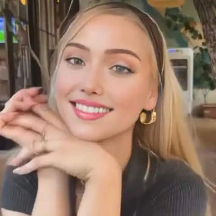 Eva Blonde Photo On Jungo Live