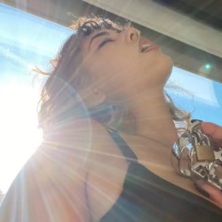 Serve Sunmi Photo On Jungo Live